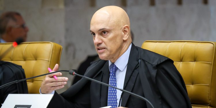 Alexandre de Moraes convoca 1ª Turma para julgar suspensão da plataforma X
