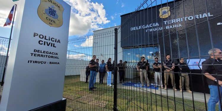 Mulher é baleada pelo ex-companheiro em tentativa de feminicídio em Itiruçu