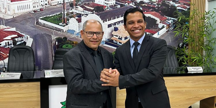 Vereador Nei Filho declara apoio a Nildo Piropo para presidência da Câmara de Jaguaquara