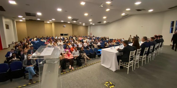 UPB e TCM promovem seminário para orientar gestores sobre transição de mandato