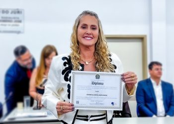 Prefeita Edione exonera procuradora, controlador e chefe de gabinete; 2º escalão também teve alterações