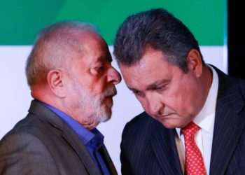 Rui Costa coloca nome à disposição para o Senado em 2026 e diz que Lula definirá candidatura
