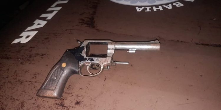 Homem morre em confronto com policiais da Rondesp Recôncavo e da 93º CIPM, em Maracás
