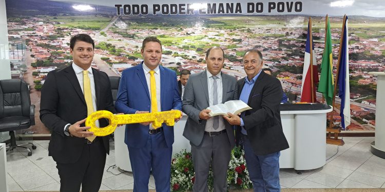 Gel de Ricaço e Jai tomam posse como novos gestores de Itaquara