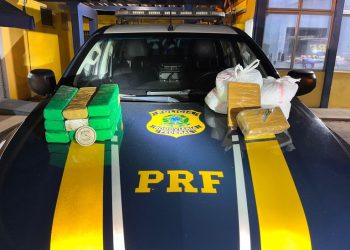 Mulher aceita transportar drogas como forma de pagar uma dívida e acaba presa pela PRF em Feira de Santana