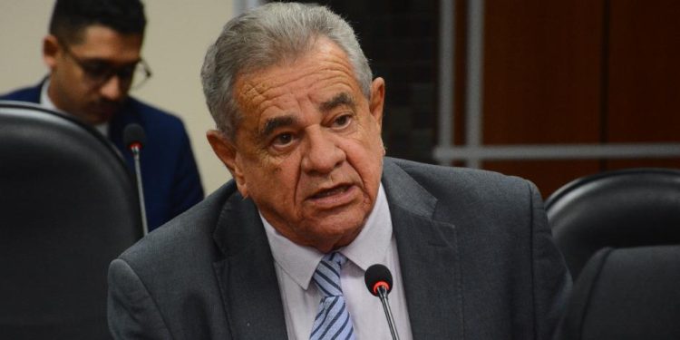 Euclides Fernandes diz que Sandro Régis faz politicagem e espalha terror ao atacar polícia em meio a casos de violência