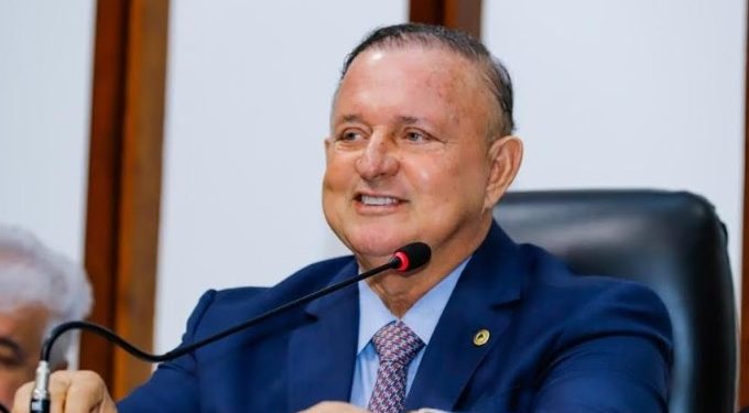 Com 61 votos, Adolfo Menezes é reeleito presidente da Assembleia Legislativa da Bahia