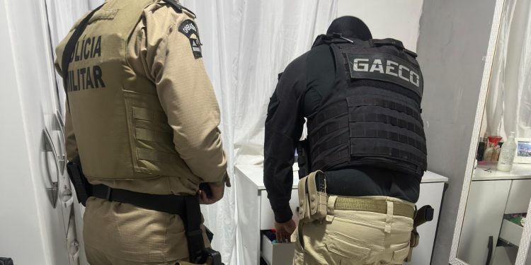 Quatro PMS e um guarda municipal são alvos de operação do Ministério Público e SSP