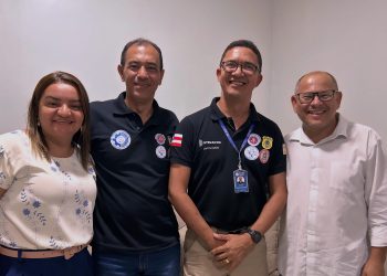 Nildo Piropo e Nubia Louzado se reúnem com representantes Superintendência de Telecomunicações da PM para discutir monitoramento em Jaguaquara