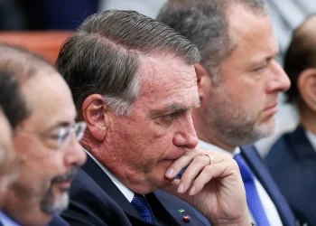 Bolsonaro vira réu no STF por suposta tentativa de golpe de Estado em 2022