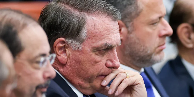 Bolsonaro vira réu no STF por suposta tentativa de golpe de Estado em 2022
