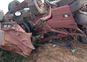 Vereador de Lagedo do Tabocal sofre acidente após caminhão perder freios e capotar