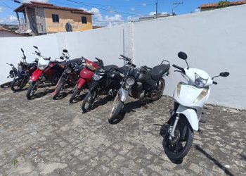 Polícia Militar realiza fiscalização de trânsito e apreende veículos em Jaguaquara