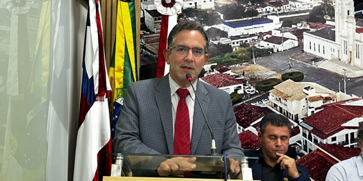 Ao participar de audiência pública, diretor do Detran-BA anuncia projeto de sinalização para Jaguaquara
