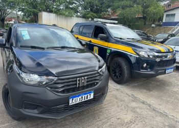 PRF recupera veículo com registro de furto em Jequié durante fiscalização na BR-116