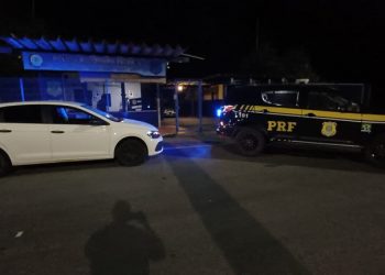 Carro furtado em São Paulo é recuperado pela PRF durante fiscalização na BR-116, em Jequié