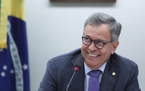 Prefeitos são afastados na 4ª fase da Operação Overclean, que investiga desvio de emendas ligadas a deputado Félix Mendonça