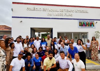Governo do Estado fortalece educação e segurança em Apuarema com entrega de equipamentos