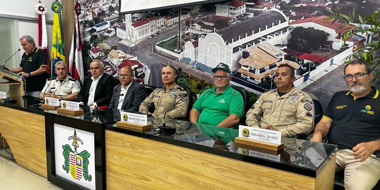 Câmara de Jaguaquara sedia 1º Fórum de Segurança Rural com presença de autoridades e produtores rurais