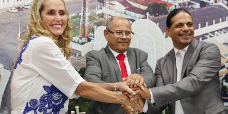 Nildo Piropo rebate matéria de blog, e nega insatisfação dos vereadores com a prefeita Edione