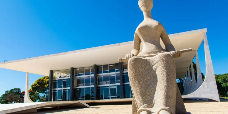 STF decide que prefeitos podem ser punidos por Tribunais de Contas, mas inelegibilidade segue com as Câmaras