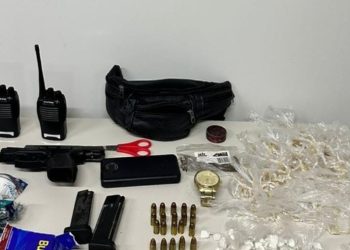 Suspeito de balear policial em Jitaúna é preso pela PM com pistola, crack, cocaína e munições