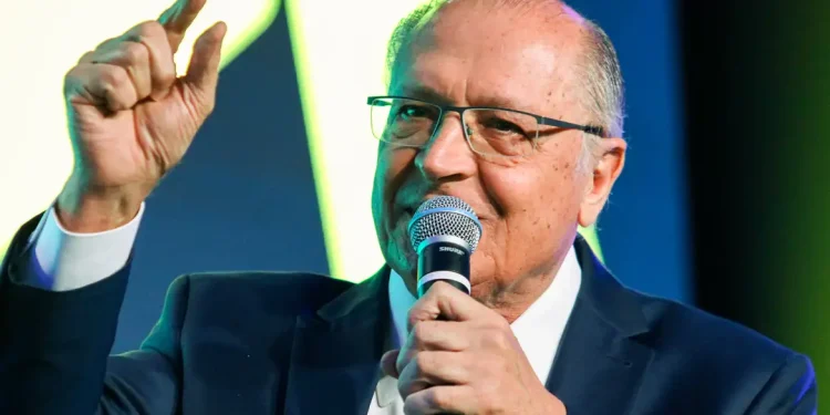 Plano de contingência ao tarifaço deve sair até terça, diz Geraldo Alckmin