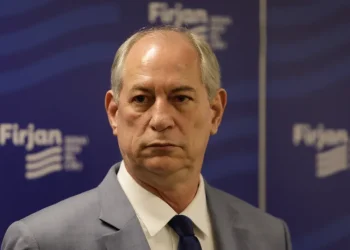 Justiça Eleitoral do Ceará nega pedido de prisão de Ciro Gomes