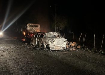 Acidente com incêndio na BA-555 deixa ex-vereador de Lafaiete Coutinho ferido