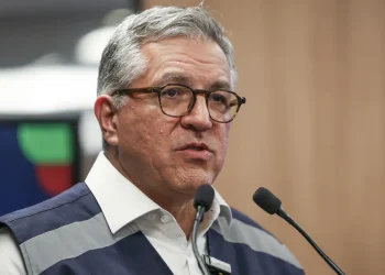 Padilha diz que antídoto contra metanol está garantido em toda rede de saúde