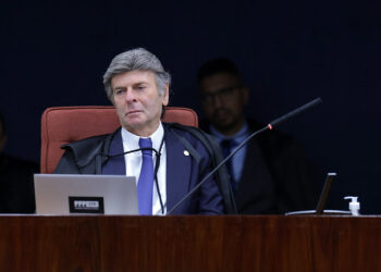 Fachin autoriza Fux a mudar para a Segunda Turma do STF