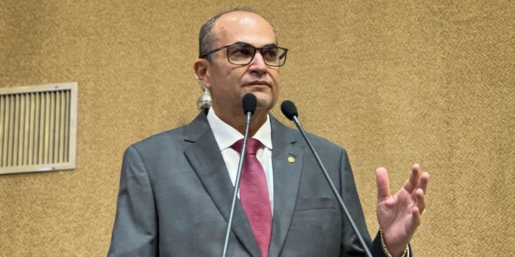 Deputado Hassan destaca ação dos prefeitos no desenvolvimento dos municípios