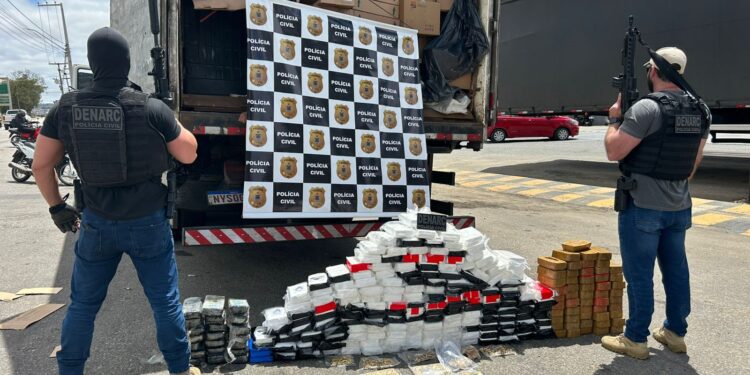 Polícia Civil apreende 250 quilos de drogas que saíram de São Paulo com destino a Vitória da Conquista