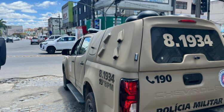 Dupla suspeita de envolvimento em tentativa de homicídios é presa em Jaguaquara