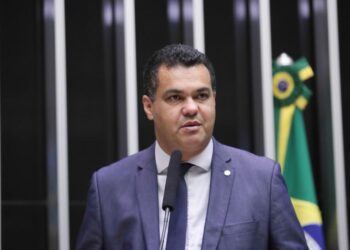 Deputado baiano Dal Barreto é alvo da Operação Overclean, da Polícia Federal