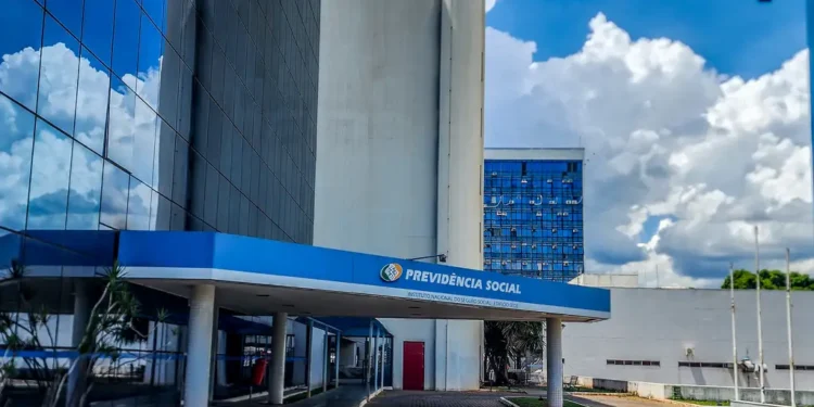 INSS amplia prazo do auxílio-doença via Atestmed para até 60 dias, de forma temporária
