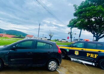 PRF recupera veículo com registro de furto, durante fiscalização na BR-330, em Ipiaú
