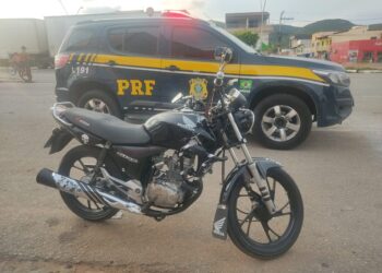 Homem compra motocicleta por R$ 6 mil e acaba preso pela PRF em Manoel Vitorino