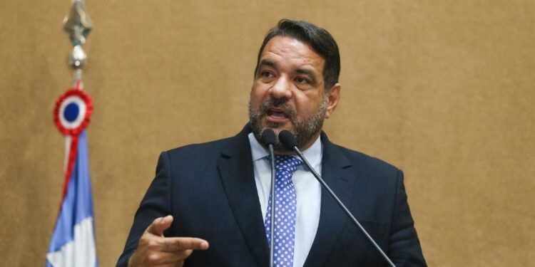 “Virou um rodízio do calote na saúde”, diz deputado após não pagamentos no HGPV em Jequié