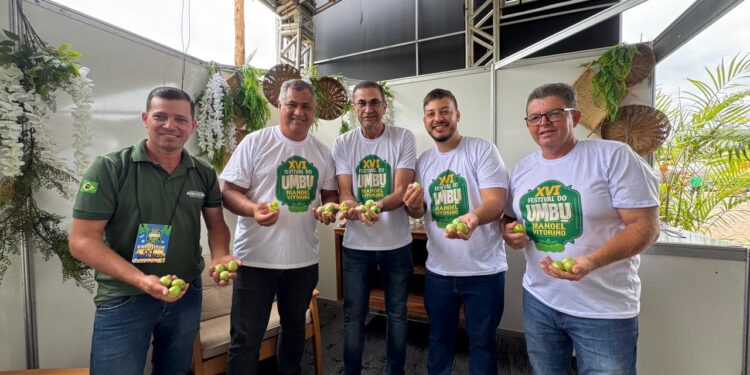 Deputado Hassan participa do maior festival de umbu de Manoel Vitorino e defende o cooperativismo e expansão dessa cultura