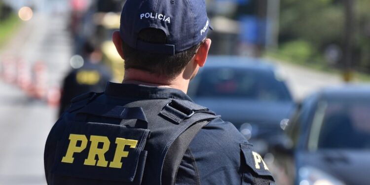 Menos mortes e feridos: balanço da PRF mostra redução da letalidade nas BRs em 2025