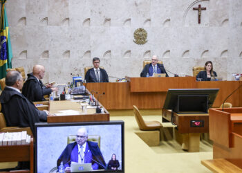 STF invalida lei do município paranaense que instituiu programa “Escola Sem Partido”