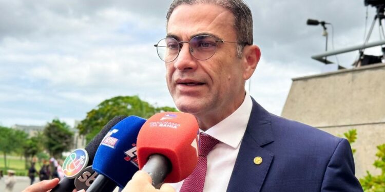 Hassan prevê muito trabalho em 2026 pela Bahia e projeta renovação do mandato
