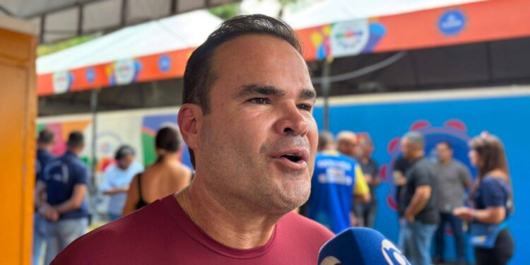 Cacá Leão diz não acreditar na saída de Zé Cocá do PP e aposta em permanência na oposição