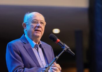 José Ronaldo não será vice de ACM Neto e cumprirá mandato em Feira, diz site
