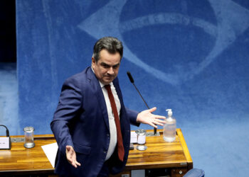 PF encontra mensagens de Vorcaro sobre Ciro Nogueira: ‘Grande amigo de vida’