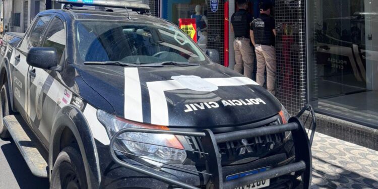 Enfermeiro é preso em flagrante durante operação contra venda ilegal de medicamento para emagrecimento em Jequié