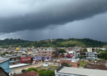 Ubaitaba e Aurelino Leal seguem sem energia após apagão provocado por forte chuva