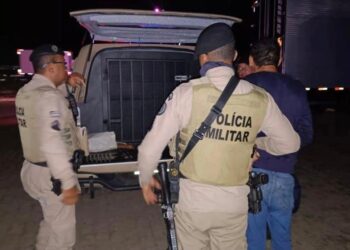 Foragido de Goiás ligado a facção criminosa é capturado em ônibus que passava por Jaguaquara