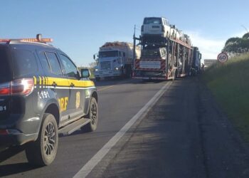 Colisão frontal na BR-116 deixa dois mortos e interdita parcialmente o trânsito entre Jaguaquara e Irajuba